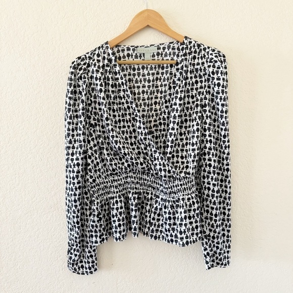 Ryegrass Womens Black White Peplum Blouse Perfume Bottle Print Size Large - Picture 1 of 10